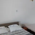 Tacoma Apartment *